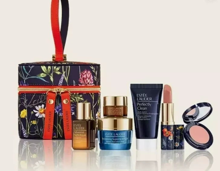 Estée Lauder 7 Pc Gift Set – Masters Beauty Store Estée Lauder 7 Pc Gift Set – Masters Beauty Store