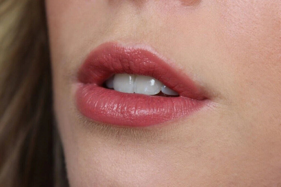 Laura Mercier Velour Lovers Lip Colour