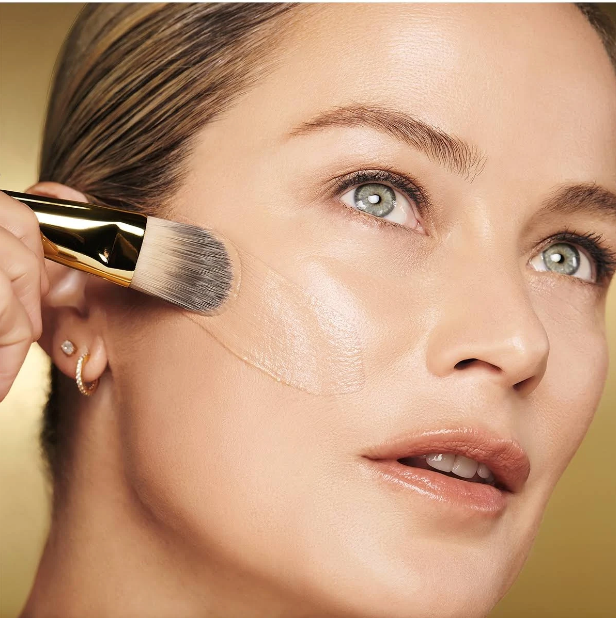 Estée Lauder Re Nutriv Ultra Radiance Liquid Makeup SPF 20