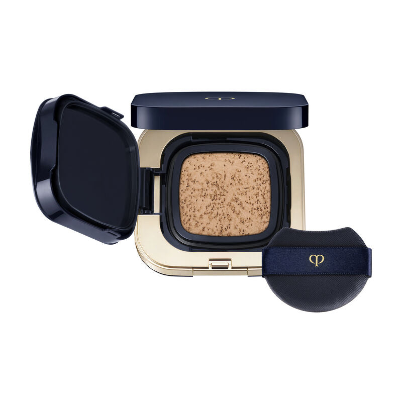 Clé de Peau Beauté Radiant Cushion Foundation Dewy