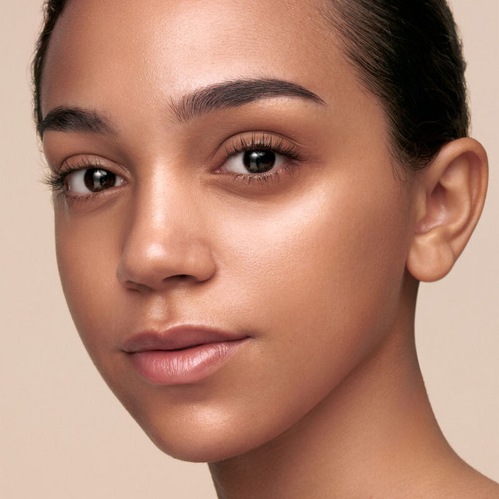 Clé de Peau Beauté Radiant Cushion Foundation Dewy