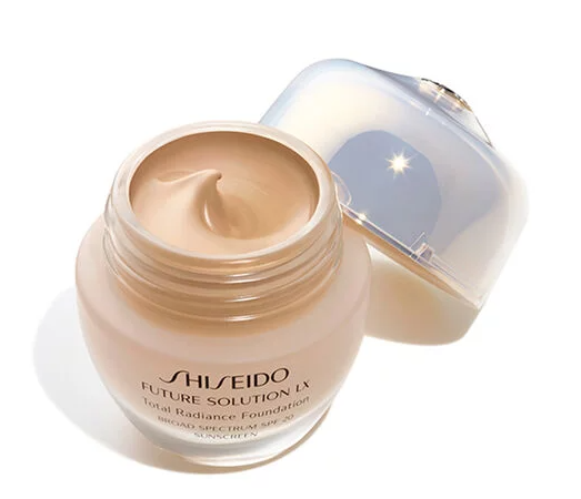 Shiseido Future Solution LX Total Radiance Foundation SPF 20 Sunscreen