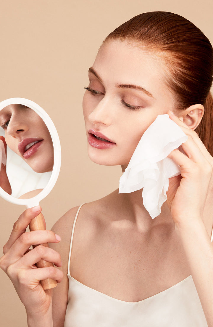 Clé de Peau Beauté Makeup Cleansing Towelettes