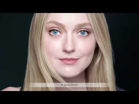 Clé de Peau Beauté Radiant Cushion Foundation Dewy